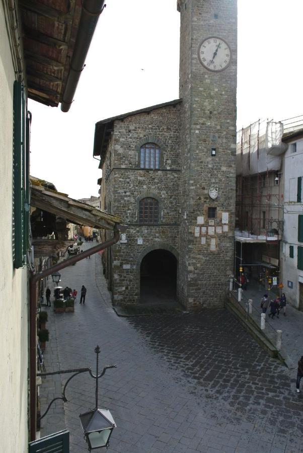 Historic Center Apartment With Private Garage Montalcino Buitenkant foto